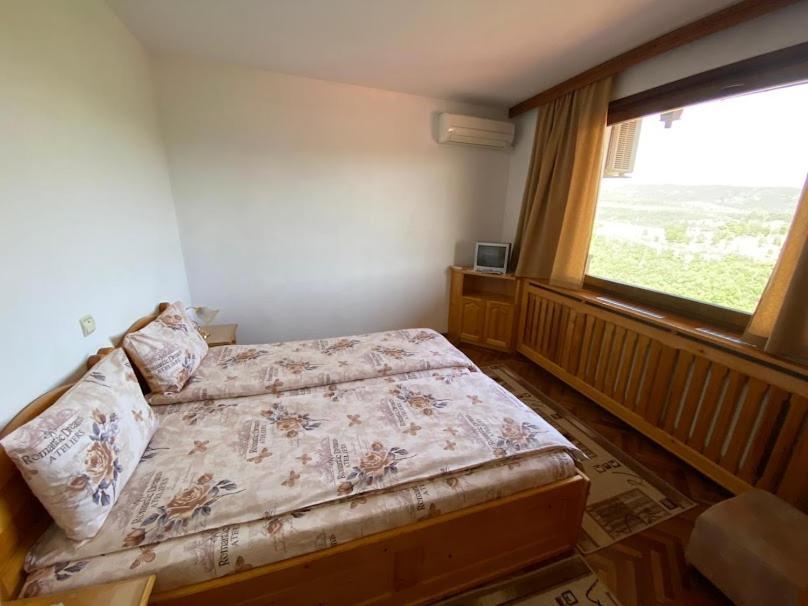 Hotel Comfort Veliko Tarnovo Extérieur photo